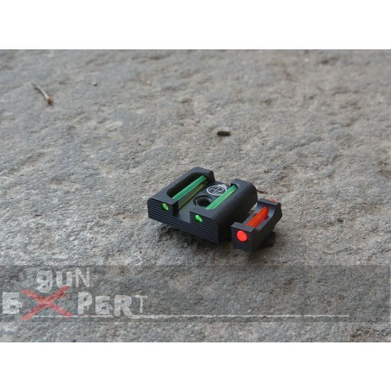 GLOCK 17, GLOCK 19, GLOCK 26 FIXED SIGHT SET WITH FIBER OPTICS  GREEN RED 1,5